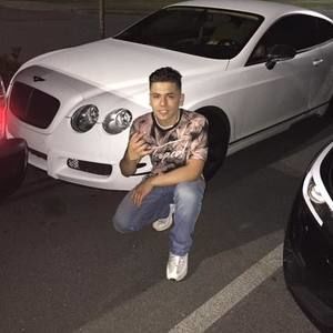 Meet your Posher, Alex